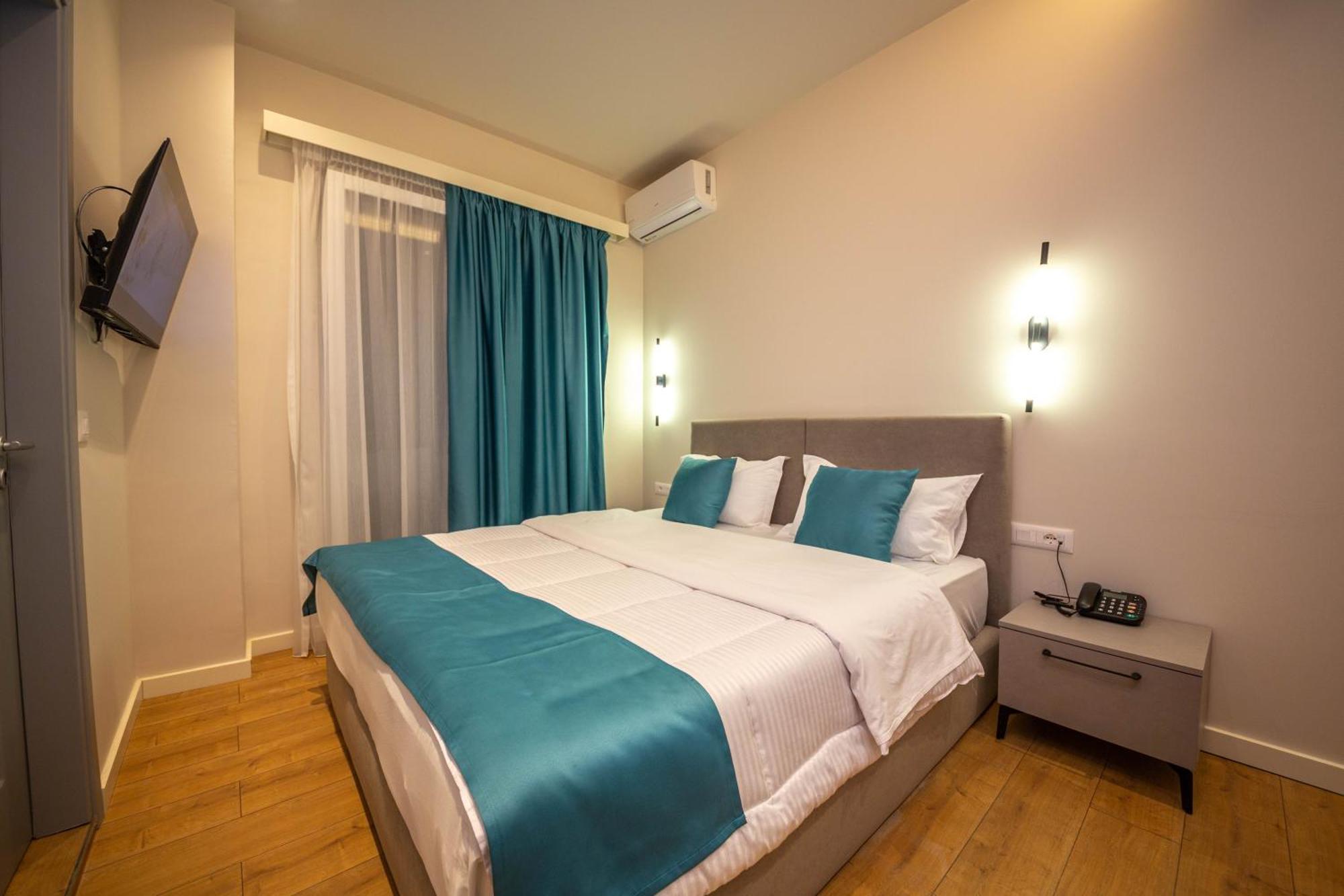 Illyrian Boutique Hotel Sarande Bilik gambar